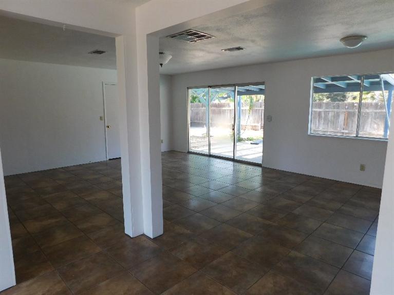 1171 North Steven Avenue Reedley, CA 93654 - Photo 6 of 22 Gallery Image 6