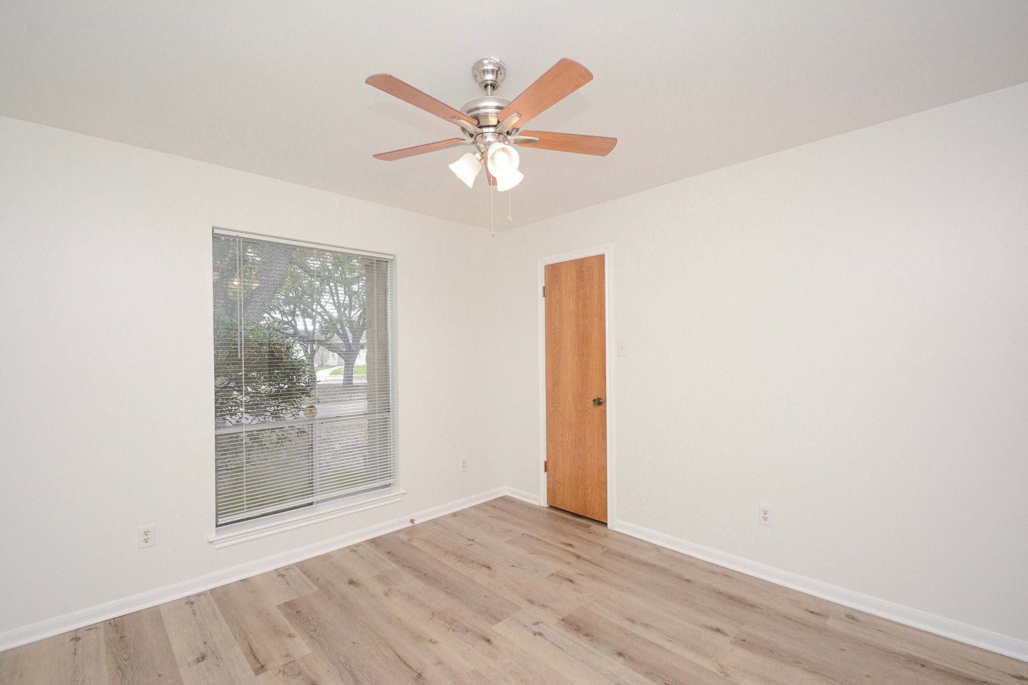 10811 Vickijohn Court Houston, TX 77071 - Photo 15 of 20 Bedroom #4