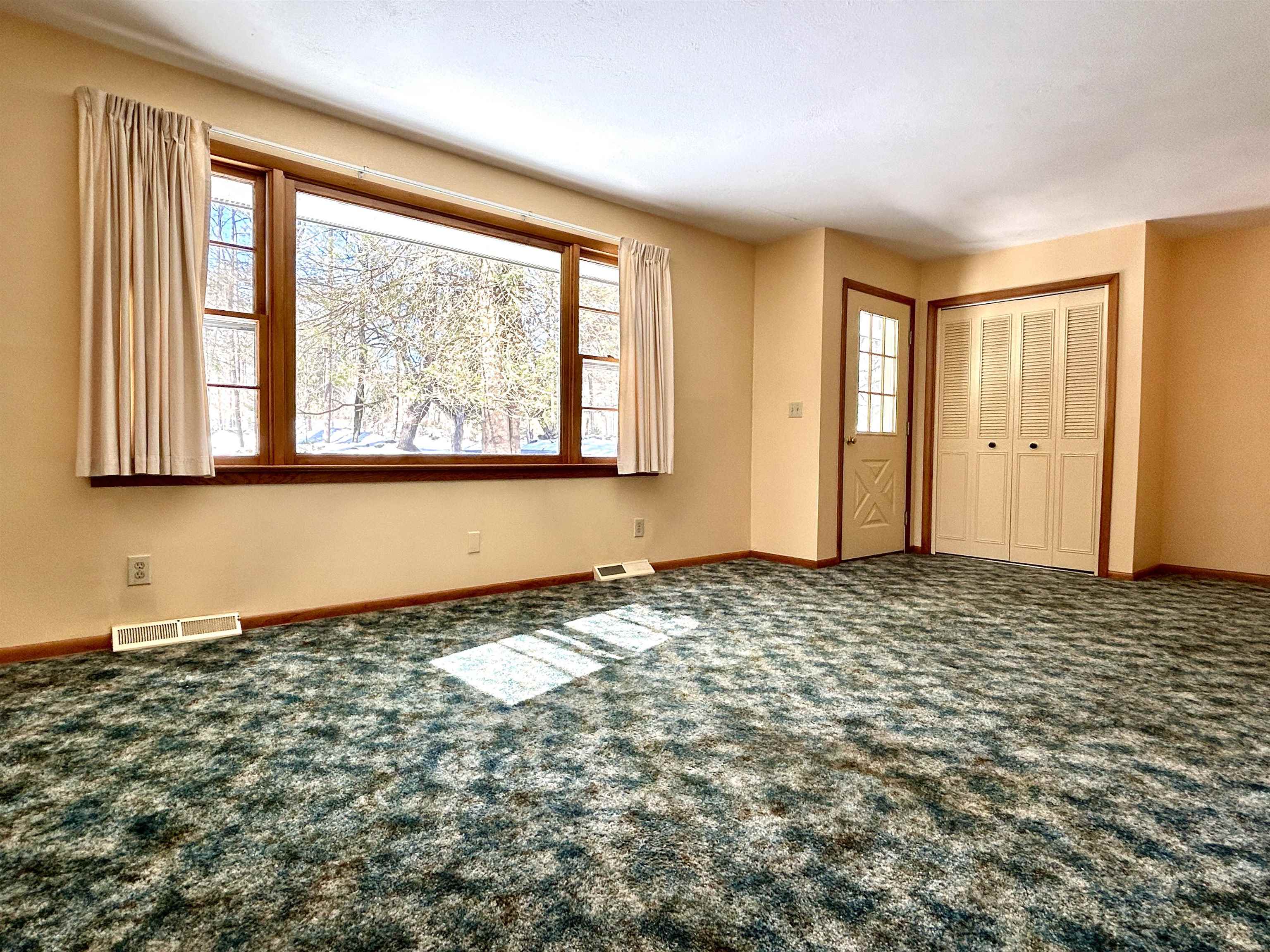 687 Godfrey Road Thetford, VT 05043 - Photo 3 of 28