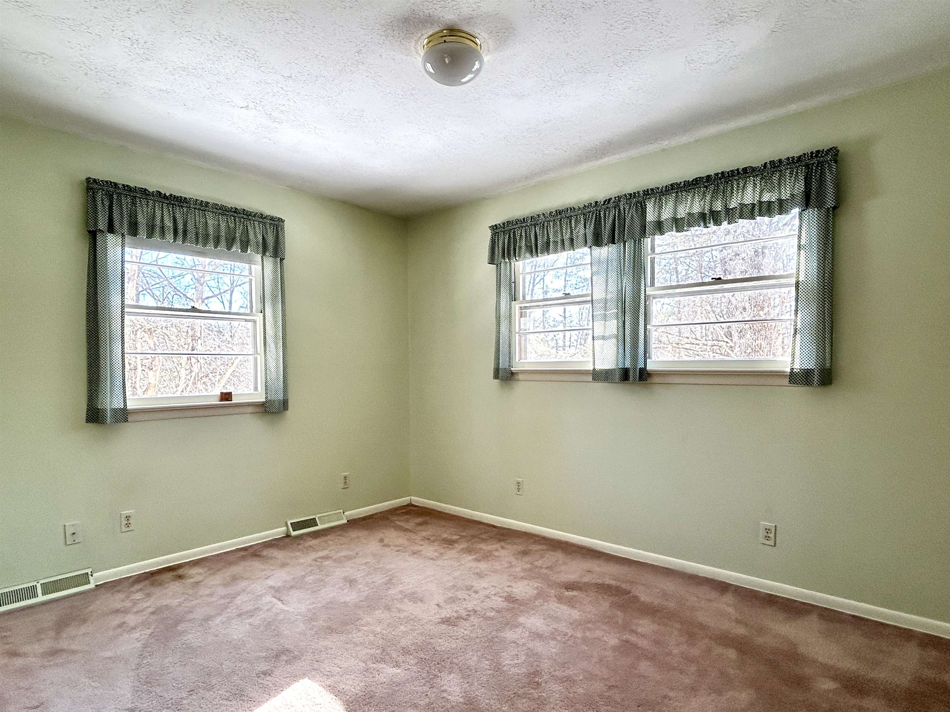 687 Godfrey Road Thetford, VT 05043 - Photo 8 of 28