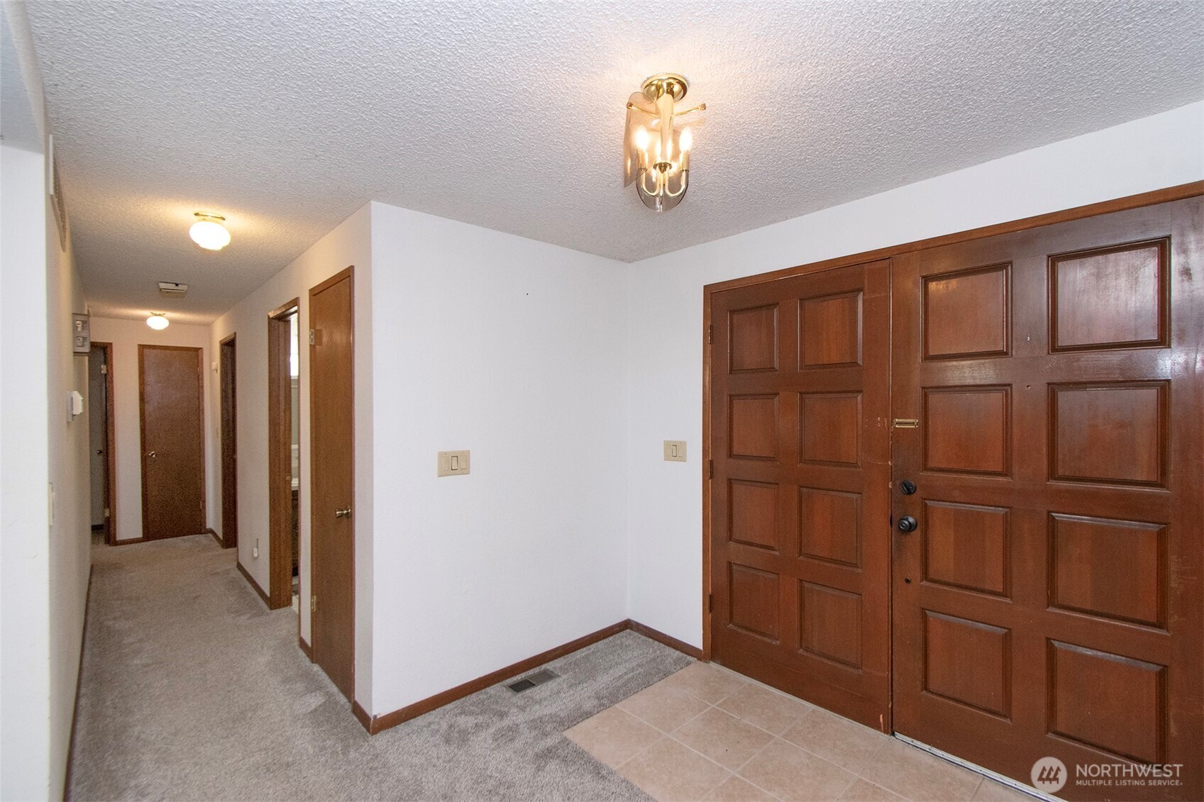 2131 West 7th Street Port Angeles, WA 98363 - Photo 18 of 40 a view of an empty room