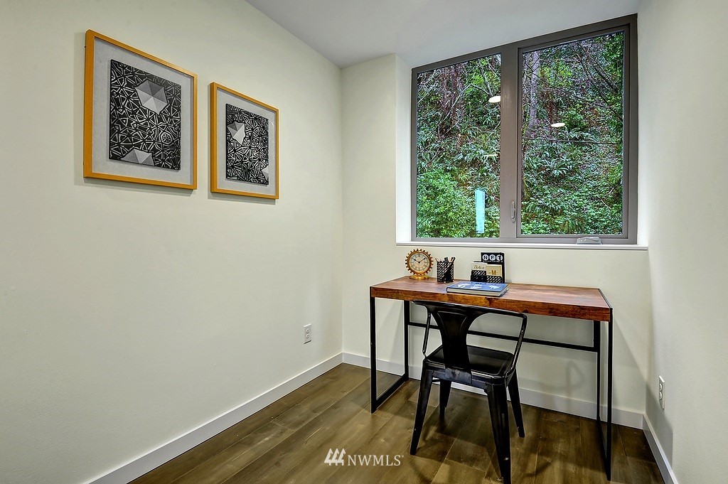 1706 Alki Avenue Southwest, Unit B Seattle, WA 98116 - Photo 5 of 12