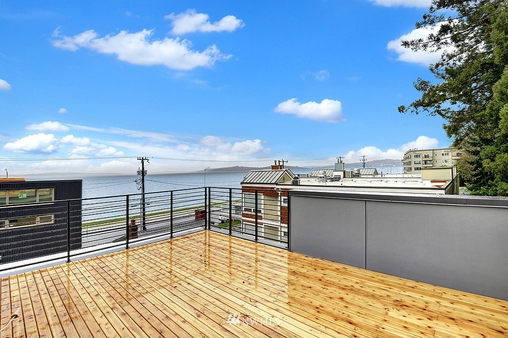 1706 Alki Avenue Southwest, Unit B Seattle, WA 98116 - Photo 6 of 12