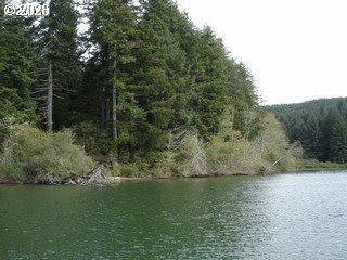 83615 Clear Lake Road, Unit 18 Florence, OR 97439 - Photo 13 of 29
