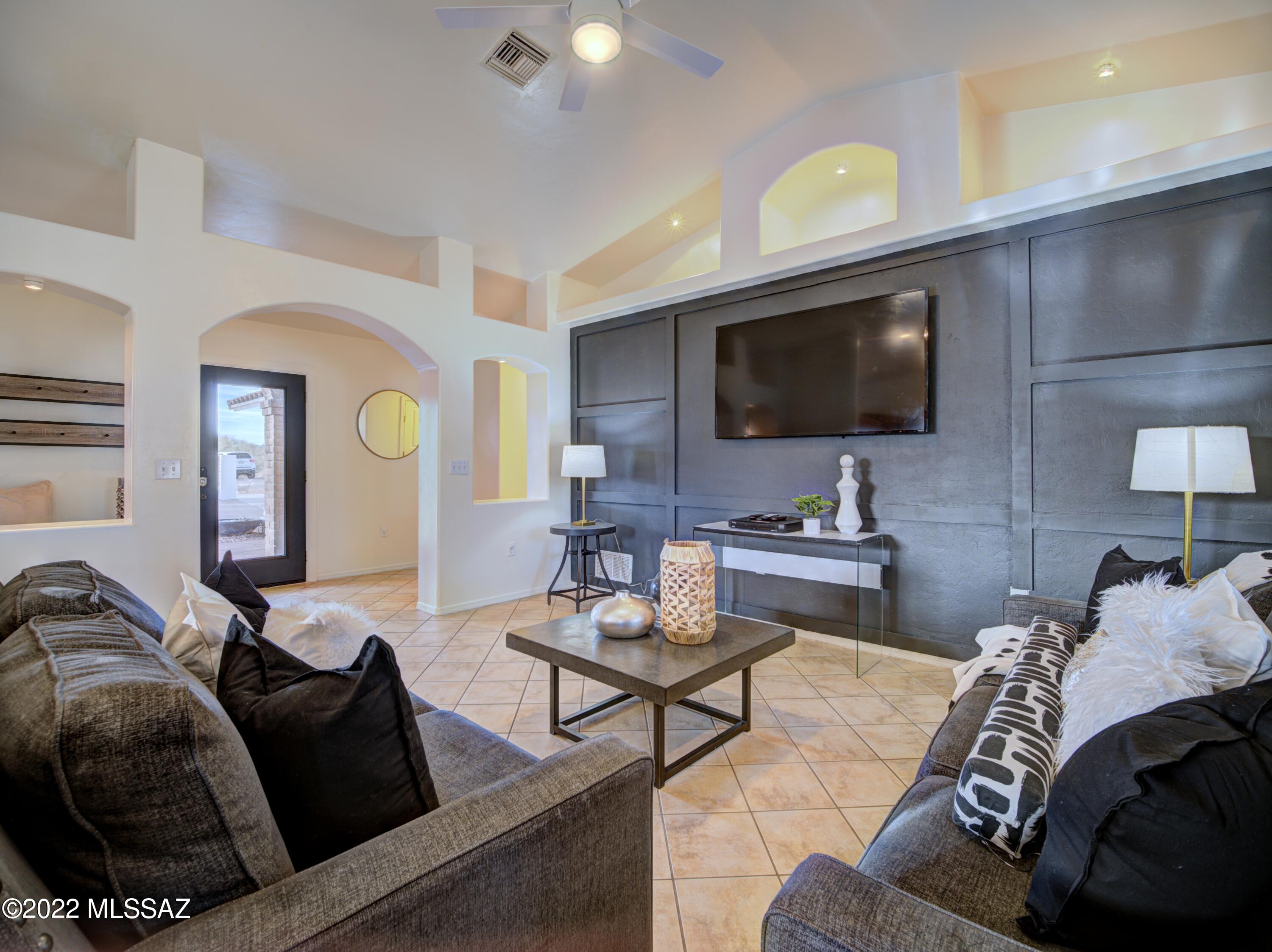 52 Circulo Verdugo Rio Rico, AZ 85648 - Photo 9 of 37