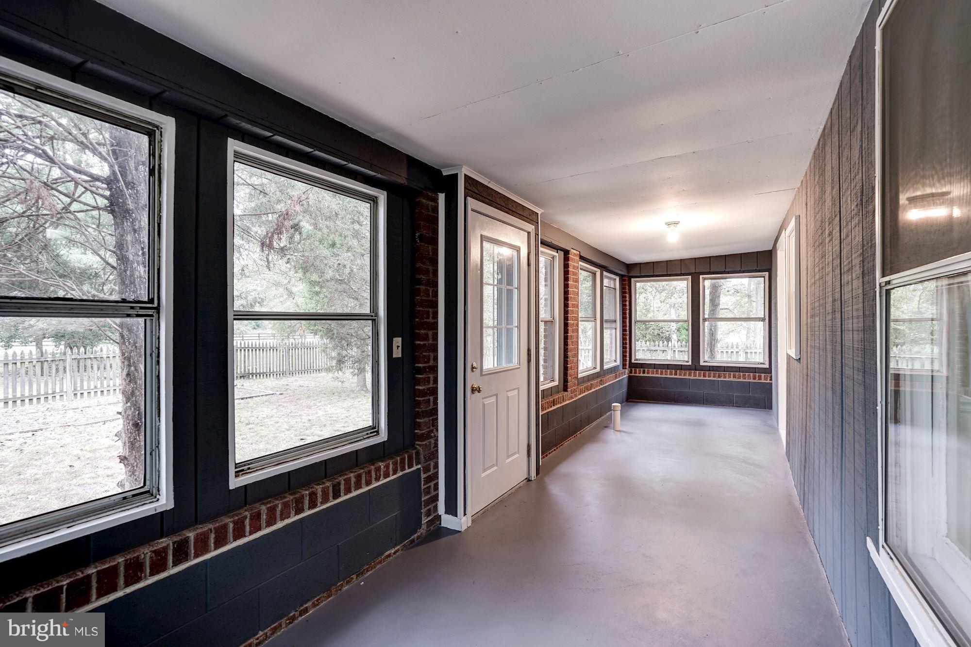 10601 Gunston Road Lorton, VA 22079 - Photo 3 of 29 Interior (General)