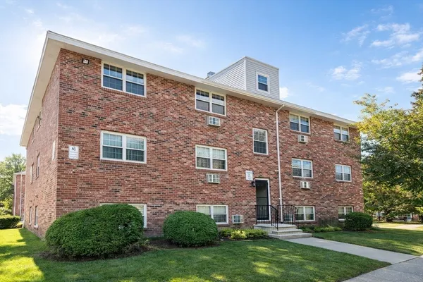 $259,000 | 361 Hildreth Street, Unit 24, Lowell, MA 01850