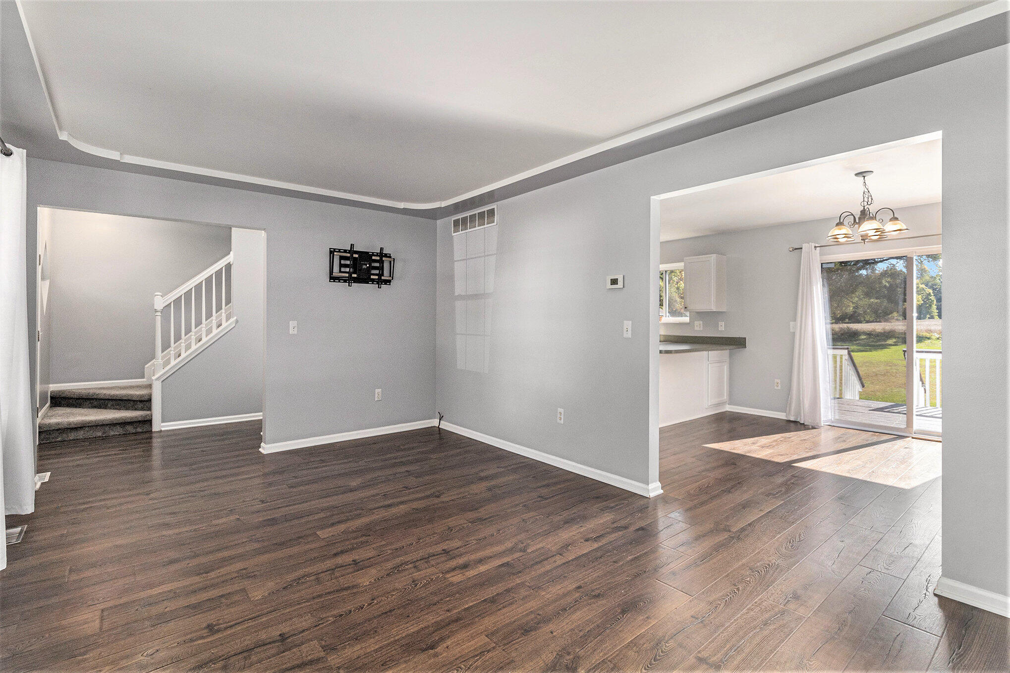 167 Ridgeview Court Grass Lake, MI 49240 - Photo 5 of 39 008_file_775