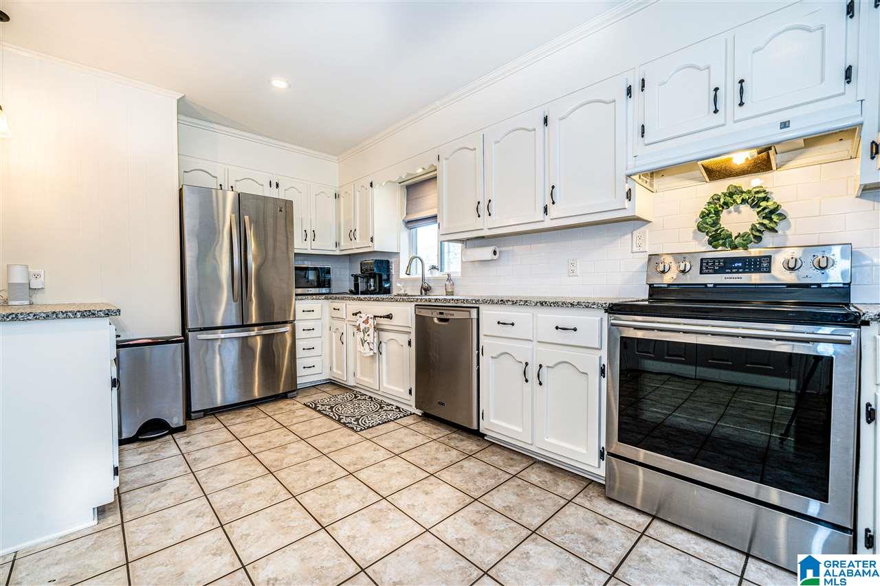 4233 Warren Road Birmingham, AL 35213 - Photo 9 of 23