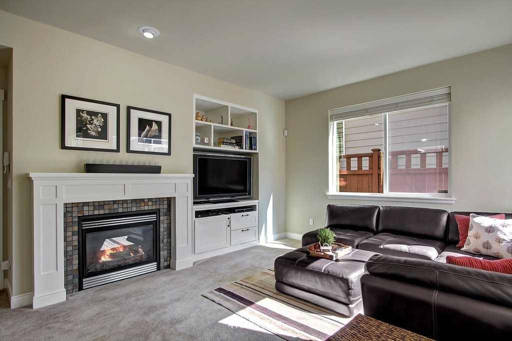 3818 183rd Place Southeast Bothell, WA 98012 - Photo 2 of 18 Gallery Image 2