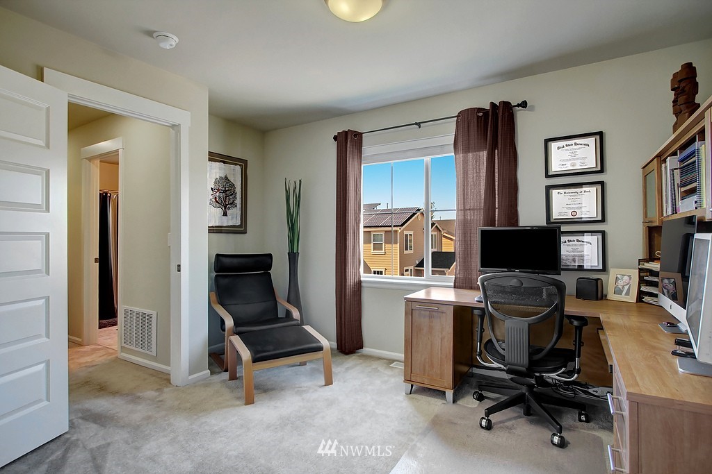 3818 183rd Place Southeast Bothell, WA 98012 - Photo 12 of 18 Gallery Image 12