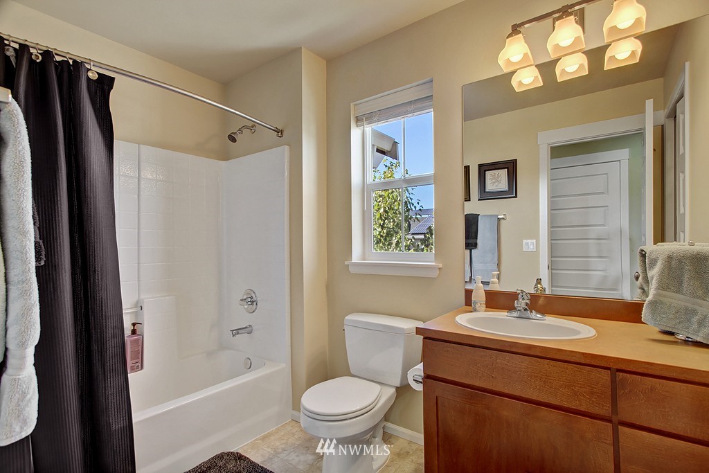 3818 183rd Place Southeast Bothell, WA 98012 - Photo 13 of 18 Gallery Image 13