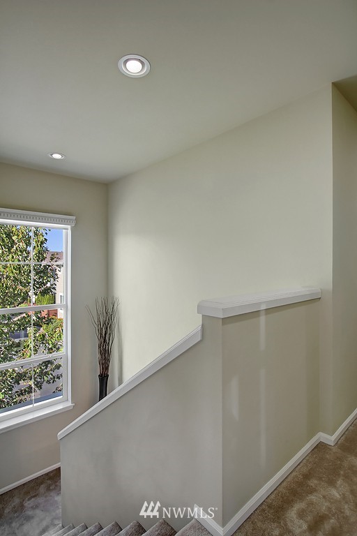 3818 183rd Place Southeast Bothell, WA 98012 - Photo 8 of 18 Gallery Image 8