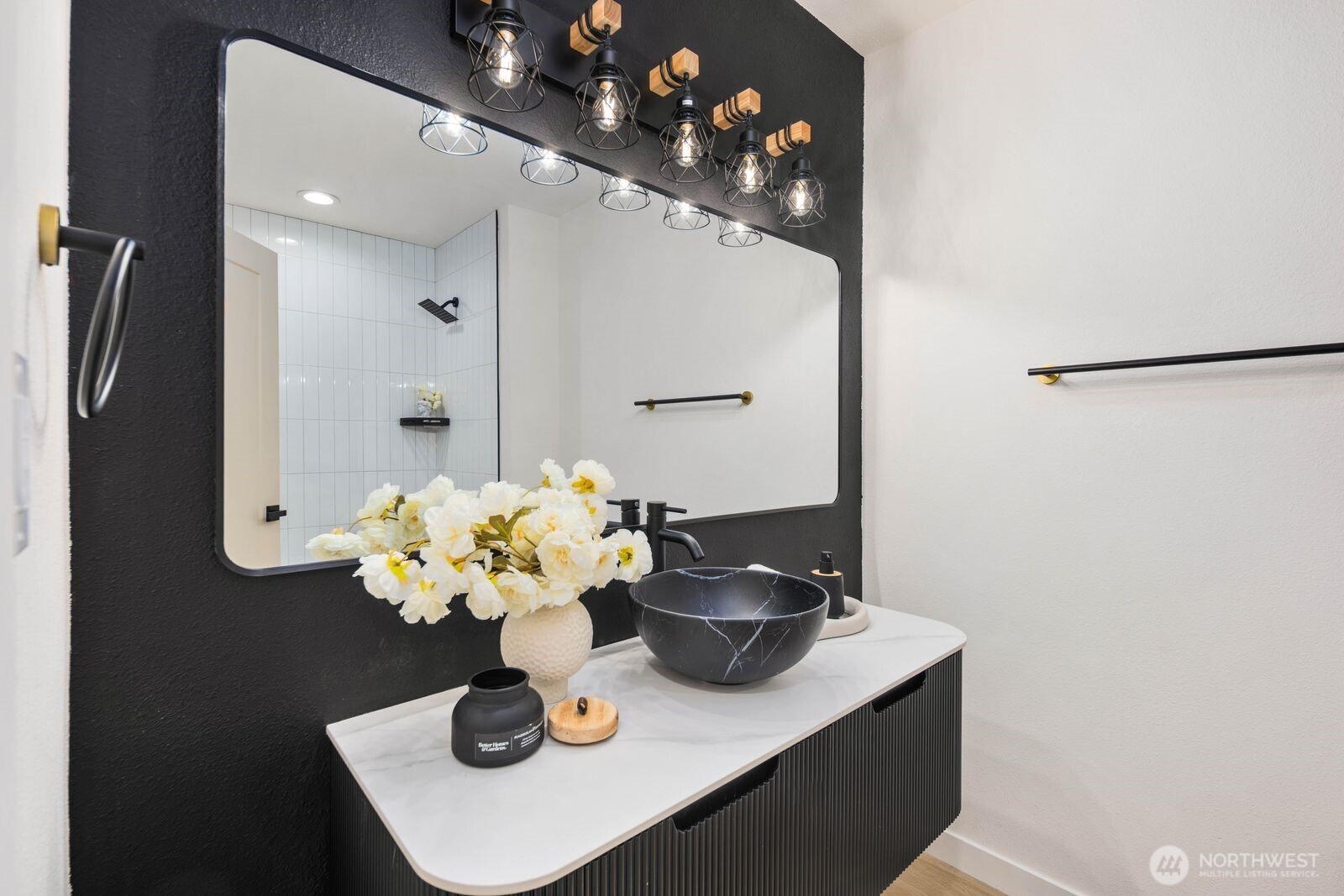 7211 182nd Street Southwest Edmonds, WA 98026 - Photo 21 of 40