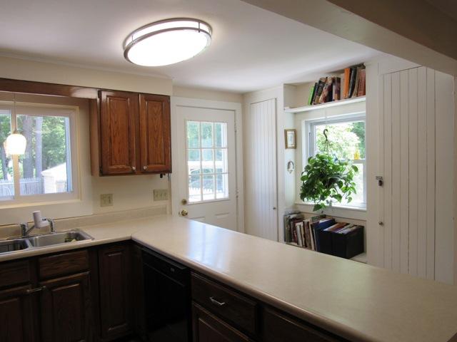 76 Swifts Beach Road Wareham, MA 02571 - Photo 6 of 30 024