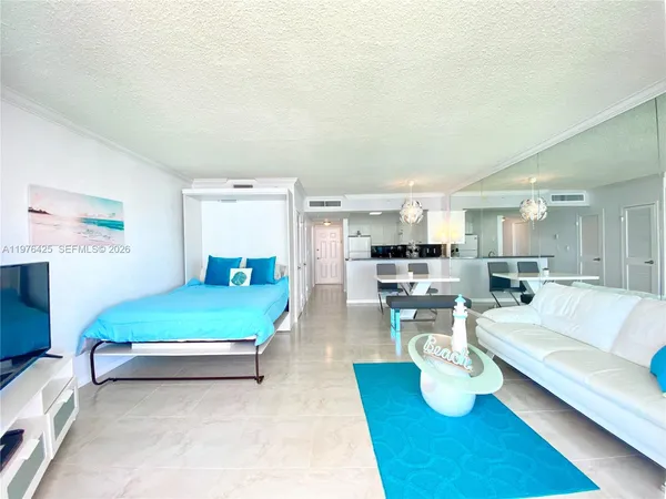 $2,400 | 2501 South Ocean Drive, Unit 1104, Hollywood, FL 33019