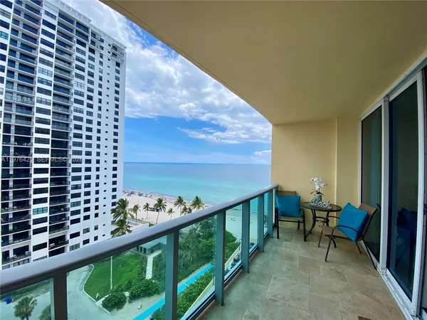 $2,400 | 2501 South Ocean Drive, Unit 1104, Hollywood, FL 33019
