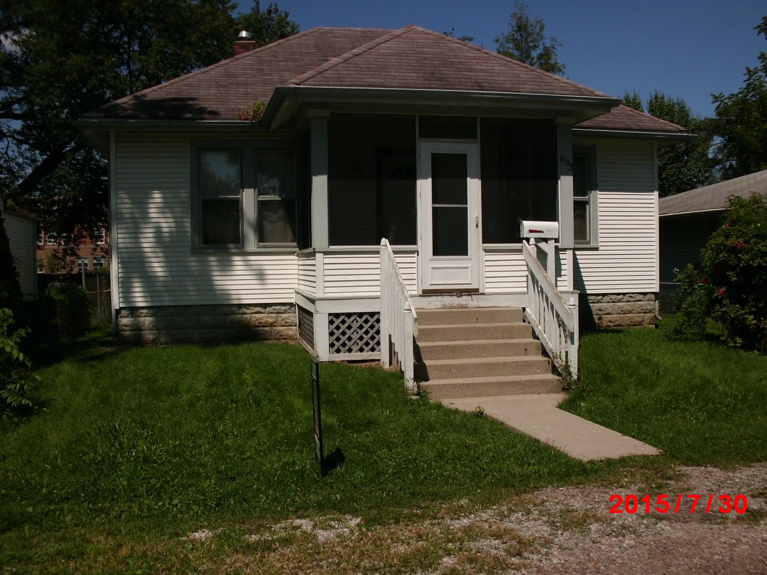 693 Elaine Road Whitehall, OH 43213 - Photo 1 of 3