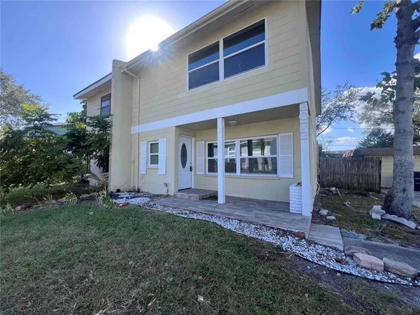 $2,200 | 2072 Los Lomas Drive, Clearwater, FL 33763