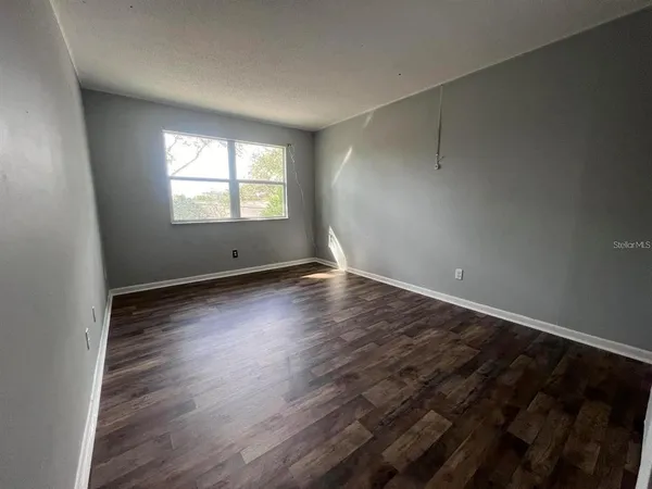 $2,200 | 2072 Los Lomas Drive, Clearwater, FL 33763