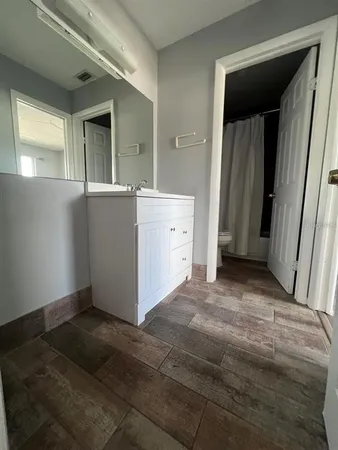 $2,200 | 2072 Los Lomas Drive, Clearwater, FL 33763