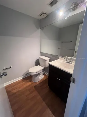 $2,200 | 2072 Los Lomas Drive, Clearwater, FL 33763