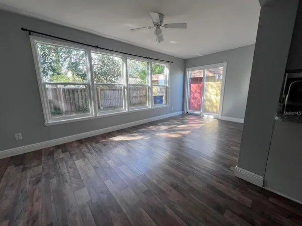 $2,200 | 2072 Los Lomas Drive, Clearwater, FL 33763