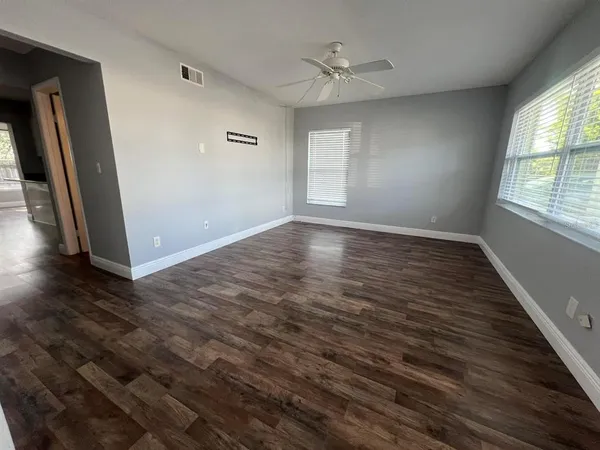 $2,200 | 2072 Los Lomas Drive, Clearwater, FL 33763