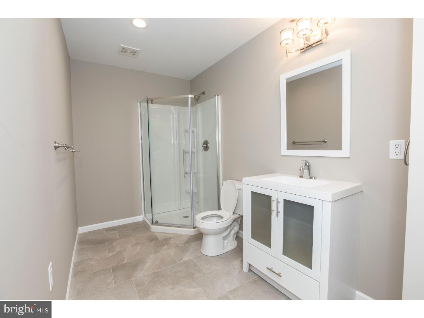 1065 Fritztown Road Reading, PA 19608 - Photo 15 of 23