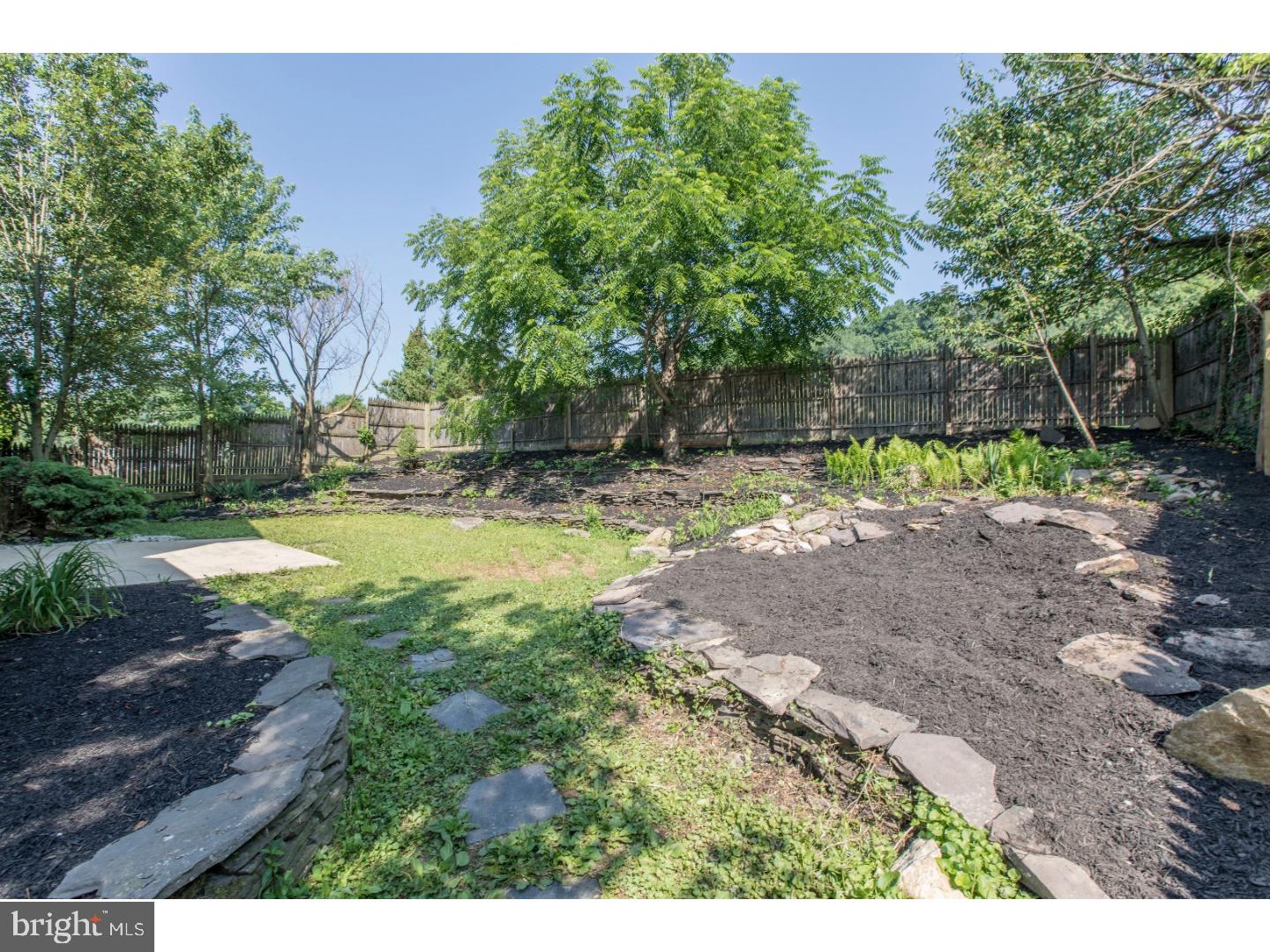1065 Fritztown Road Reading, PA 19608 - Photo 19 of 23