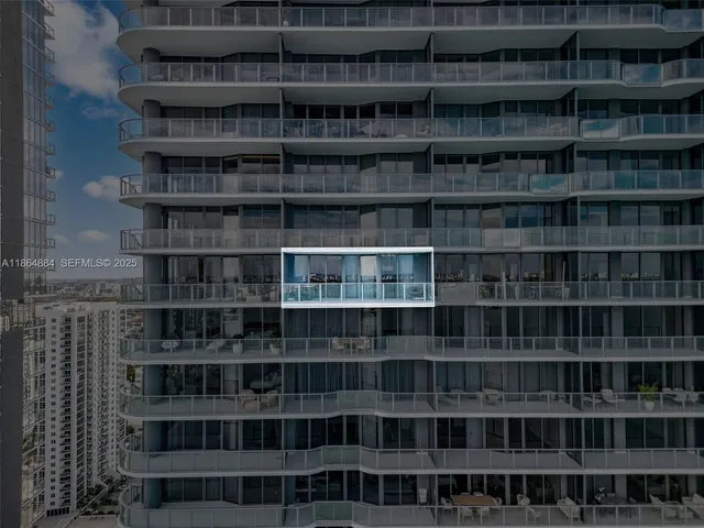 $10,000 | 700 Northeast 24th Street, Unit 3206, Miami, FL 33137