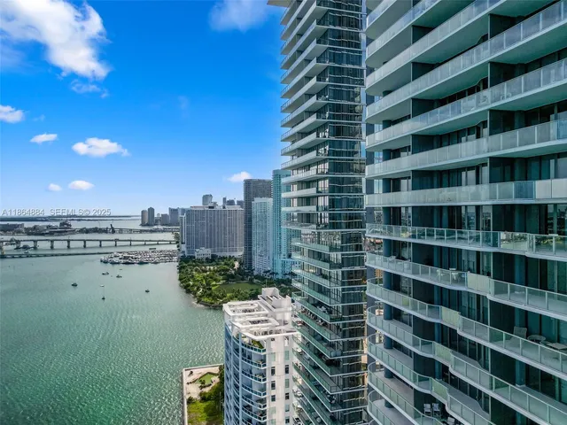 $10,000 | 700 Northeast 24th Street, Unit 3206, Miami, FL 33137