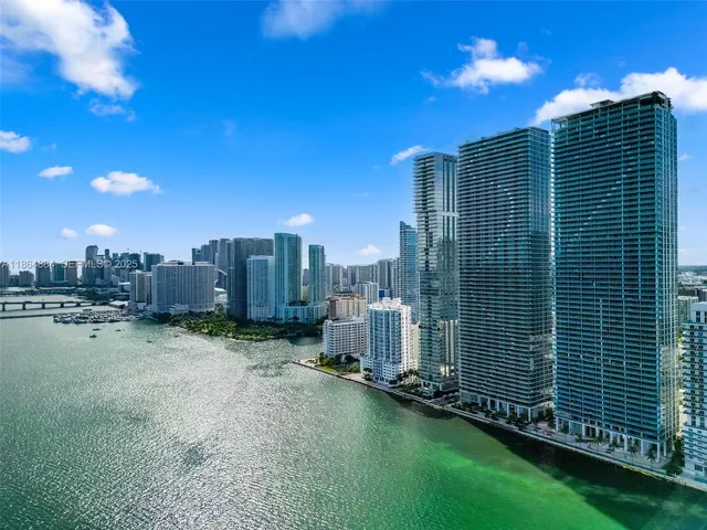 $10,000 | 700 Northeast 24th Street, Unit 3206, Miami, FL 33137