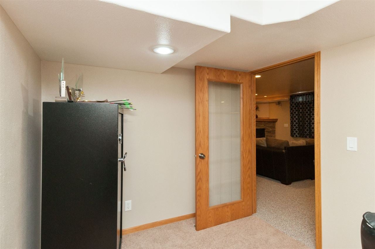 981 Cedar Crest Road Cedar Rapids, IA 52403 - Photo 22 of 26 Gallery Image 22