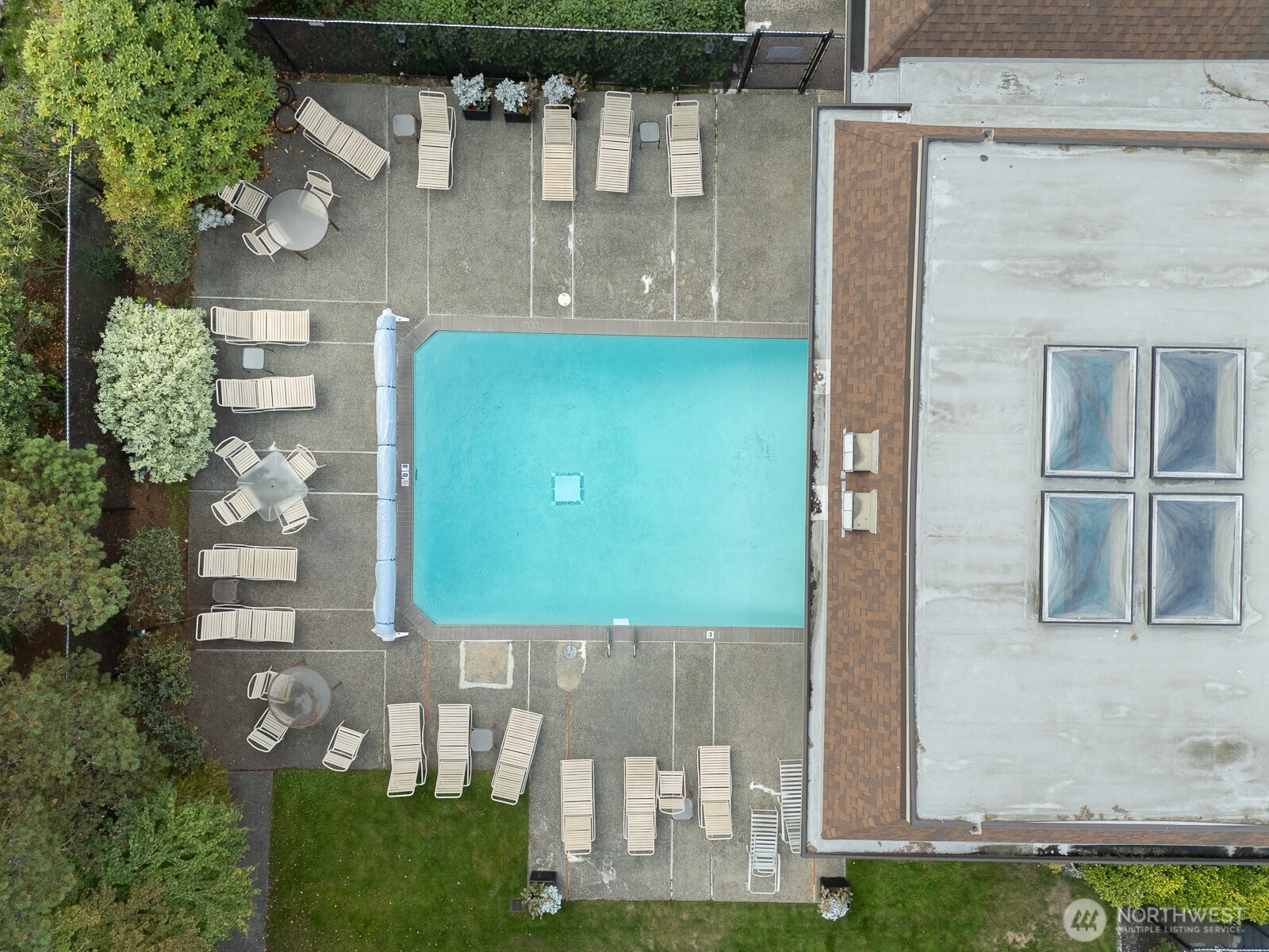 6536 Park Point Lane Northeast Seattle, WA 98115 - Photo 37 of 40