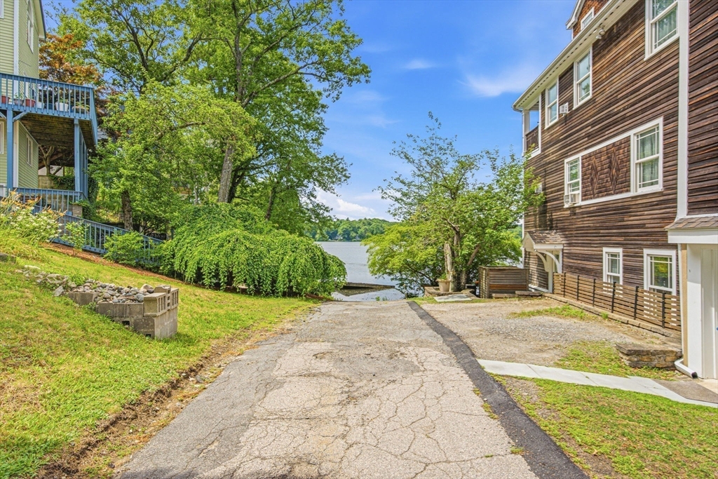 63 Russell Road Wellesley, MA 02482 - Photo 38 of 42
