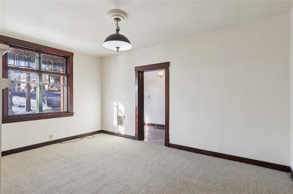 221 Fernleaf Street Pittsburgh, PA 15210 - Photo 12 of 32