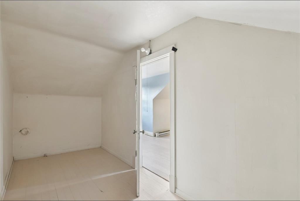 221 Fernleaf Street Pittsburgh, PA 15210 - Photo 20 of 32