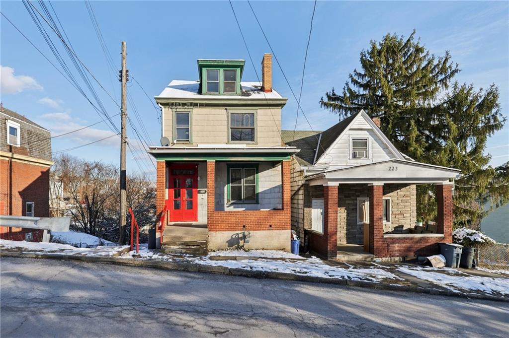 221 Fernleaf Street Pittsburgh, PA 15210 - Photo 2 of 32