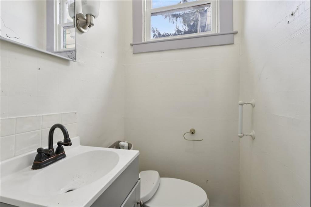 221 Fernleaf Street Pittsburgh, PA 15210 - Photo 28 of 32