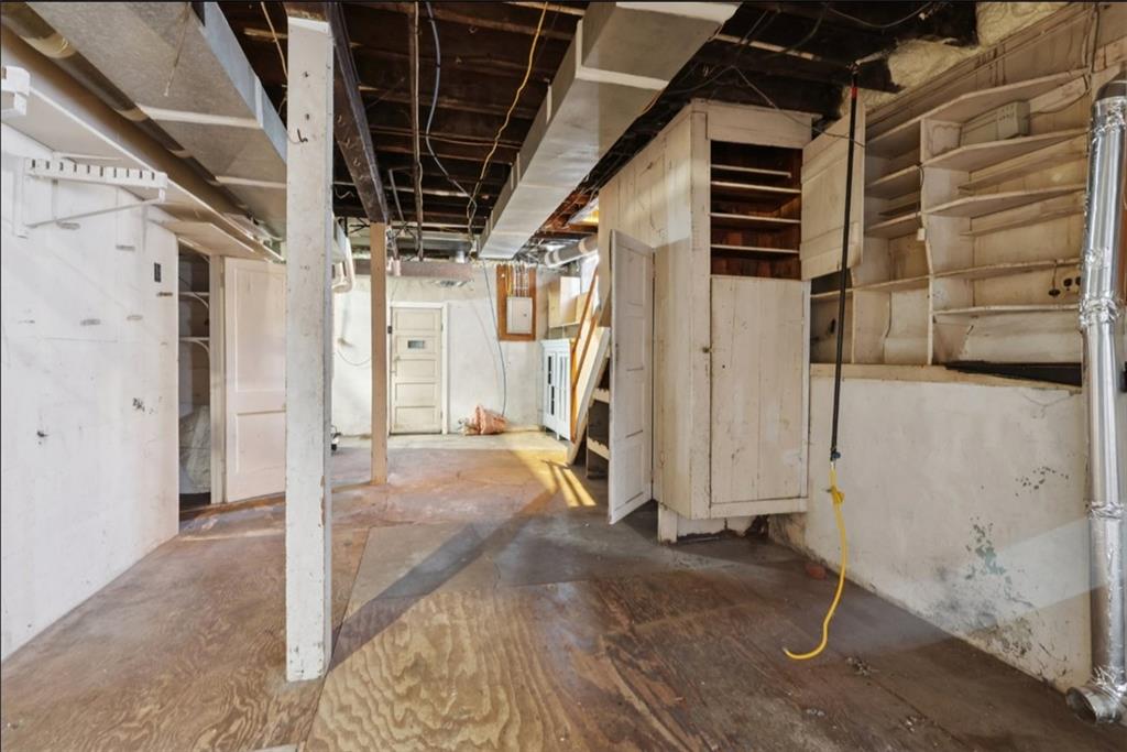 221 Fernleaf Street Pittsburgh, PA 15210 - Photo 30 of 32