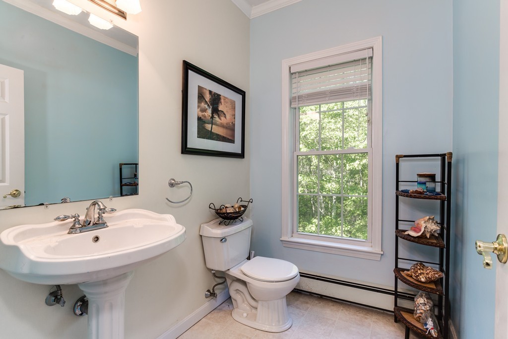 113 Sutton Road Webster, MA 01570 - Photo 13 of 29