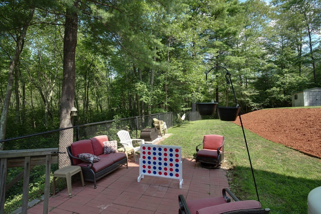 113 Sutton Road Webster, MA 01570 - Photo 26 of 29