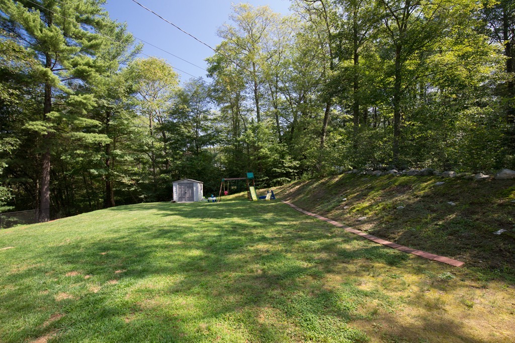 113 Sutton Road Webster, MA 01570 - Photo 28 of 29