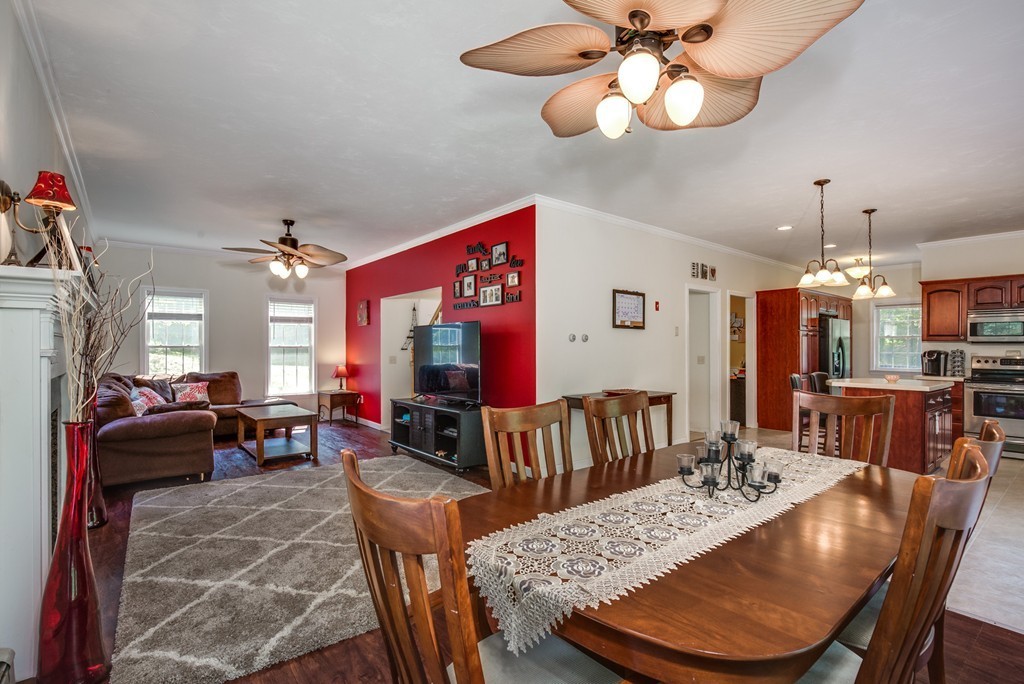 113 Sutton Road Webster, MA 01570 - Photo 7 of 29