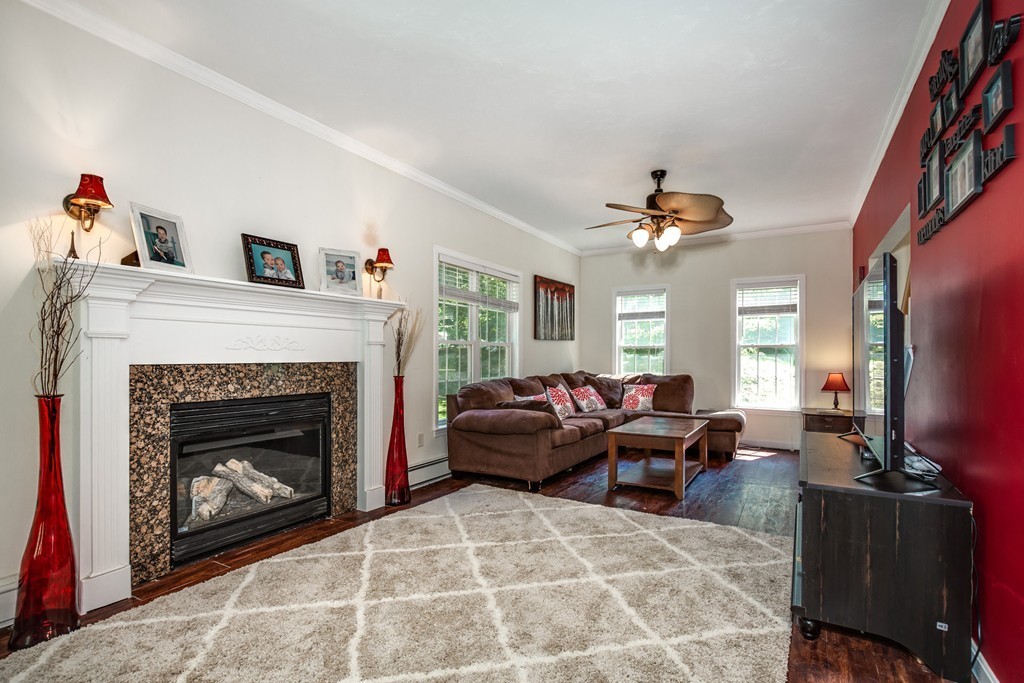113 Sutton Road Webster, MA 01570 - Photo 8 of 29
