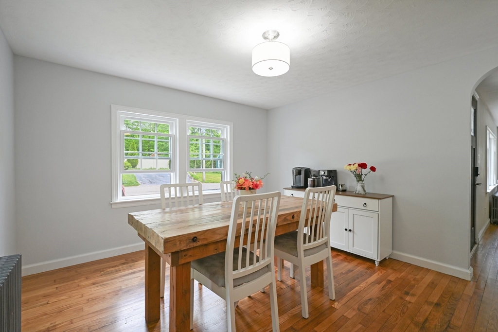 18 Carleton Road Leicester, MA 01542 - Photo 9 of 37