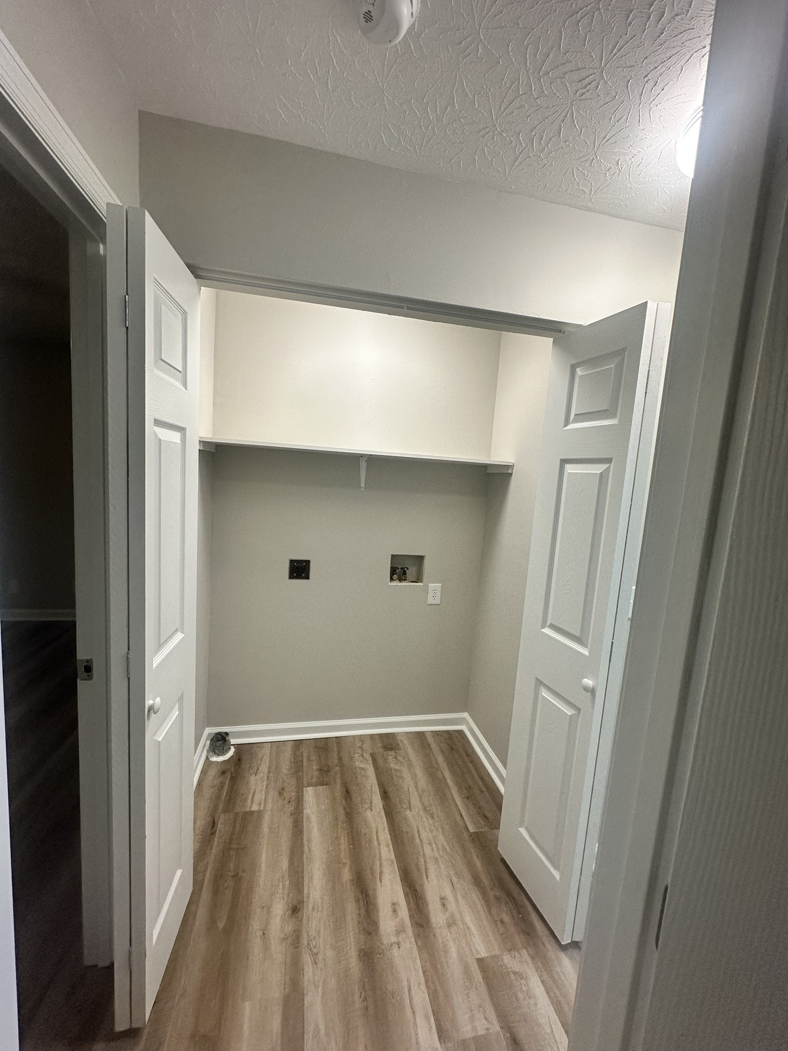 1506 Batts Boulevard, Unit 7 Springfield, TN 37172 - Photo 11 of 18 a view of a room with wooden floor