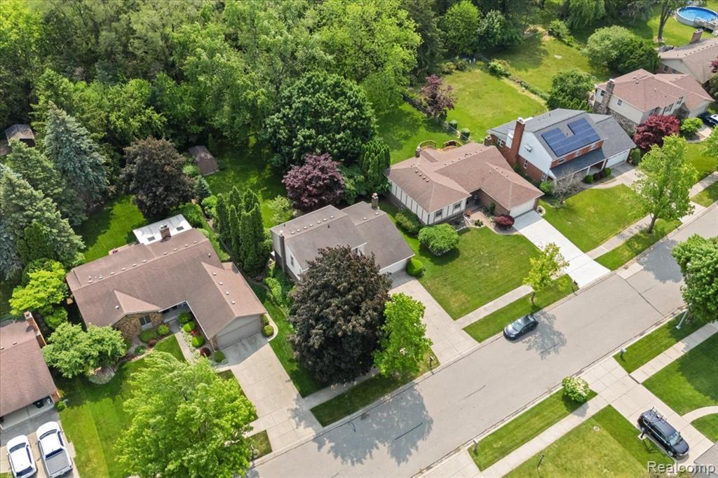 15212 Riverside Street Livonia, MI 48154 - Photo 36 of 38