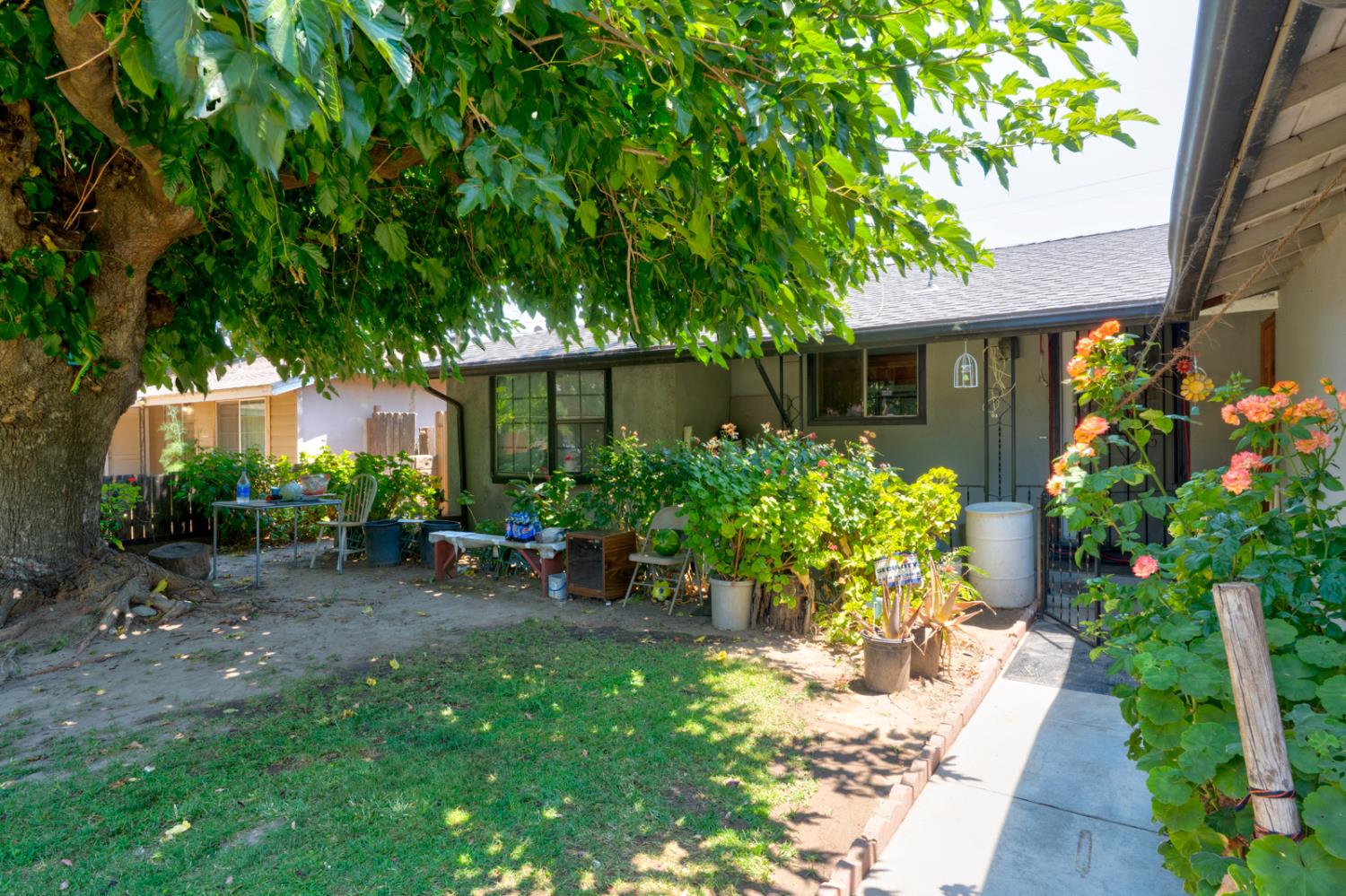 620 Lenore Drive Modesto, CA 95351 - Photo 4 of 35